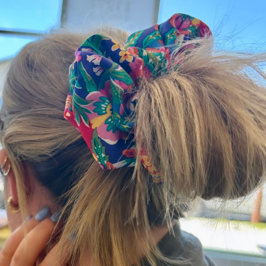 STYLE! by no shampoo - Jumbo Scrunchies - Perfect for Bold Hair Styles, Available in Various Colors