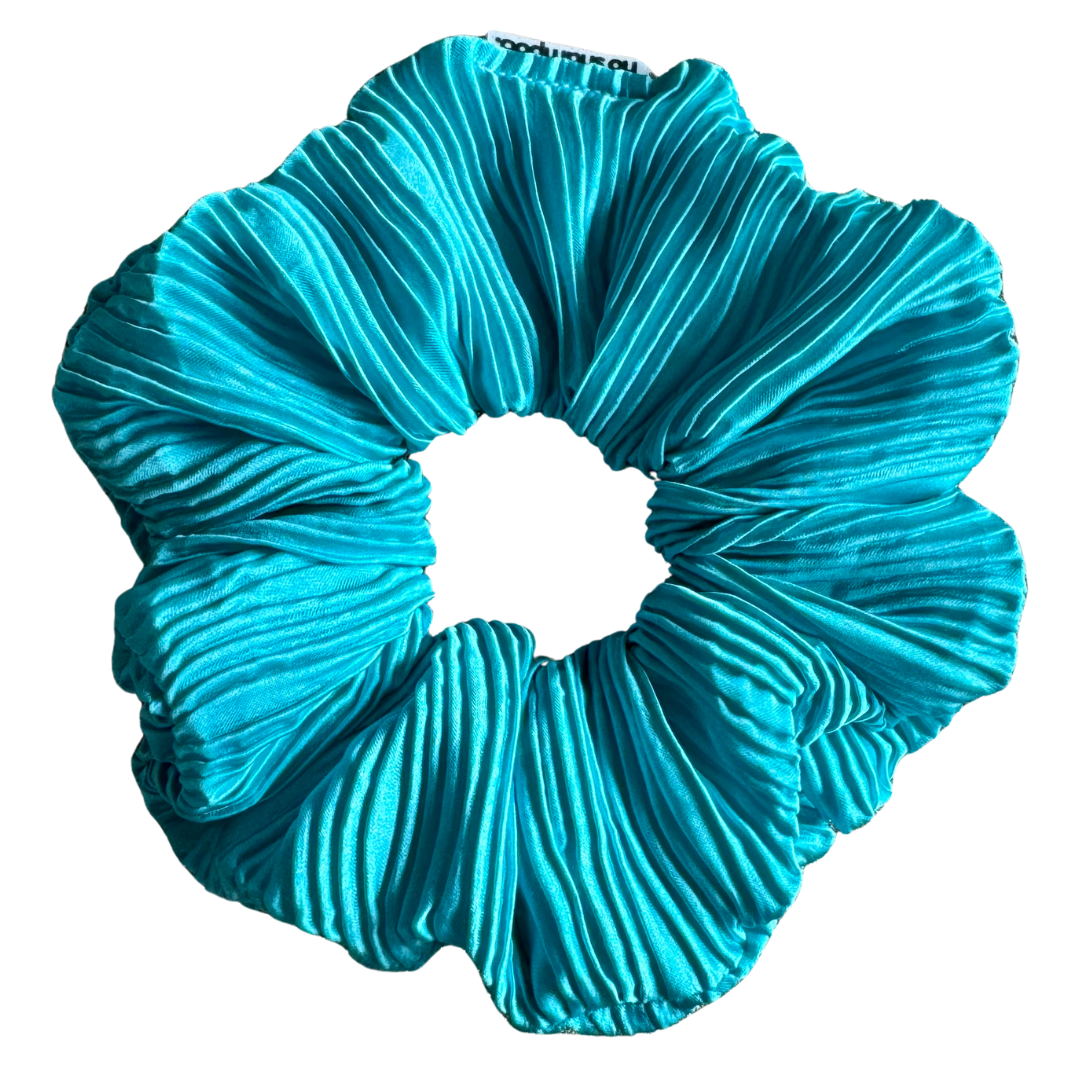 Catching Waves Plissé Turquoise Scrunchie